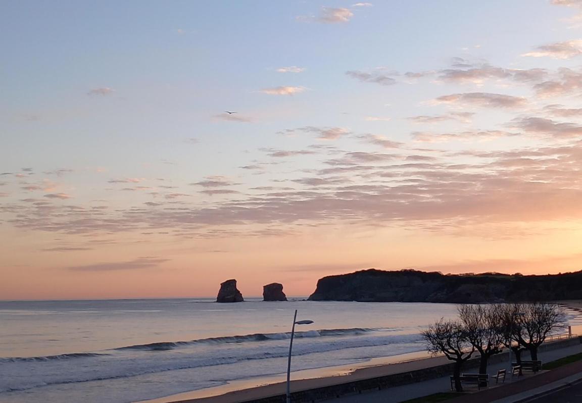 Appartement Bord De Mer Tres Lumineux 2/4 Pers. - Vue Inoubliable Хендае Екстериор снимка